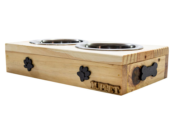 Comedouro com patinhas de madeira e potes inox para cachorro